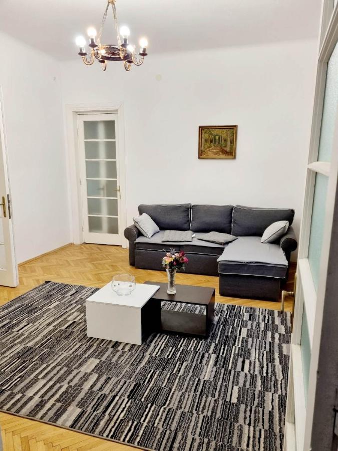 Cozy Apartment Near City Center Bucharest Luaran gambar