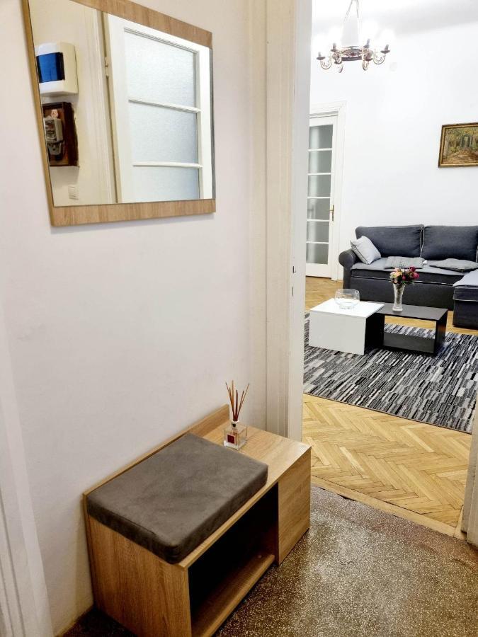 Cozy Apartment Near City Center Bucharest Luaran gambar