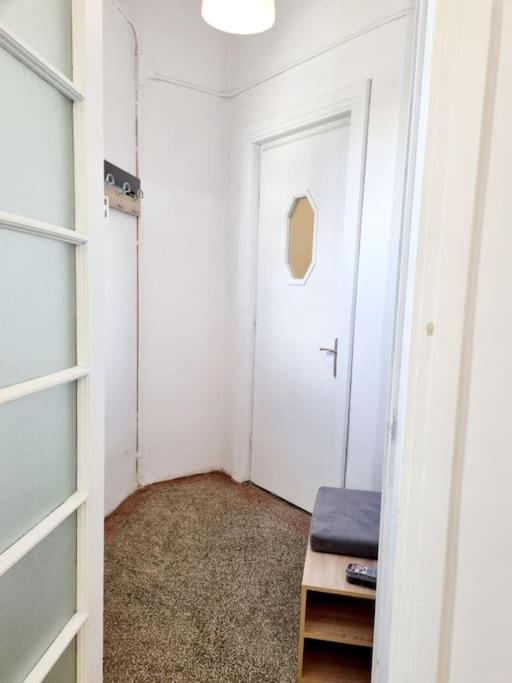 Cozy Apartment Near City Center Bucharest Luaran gambar