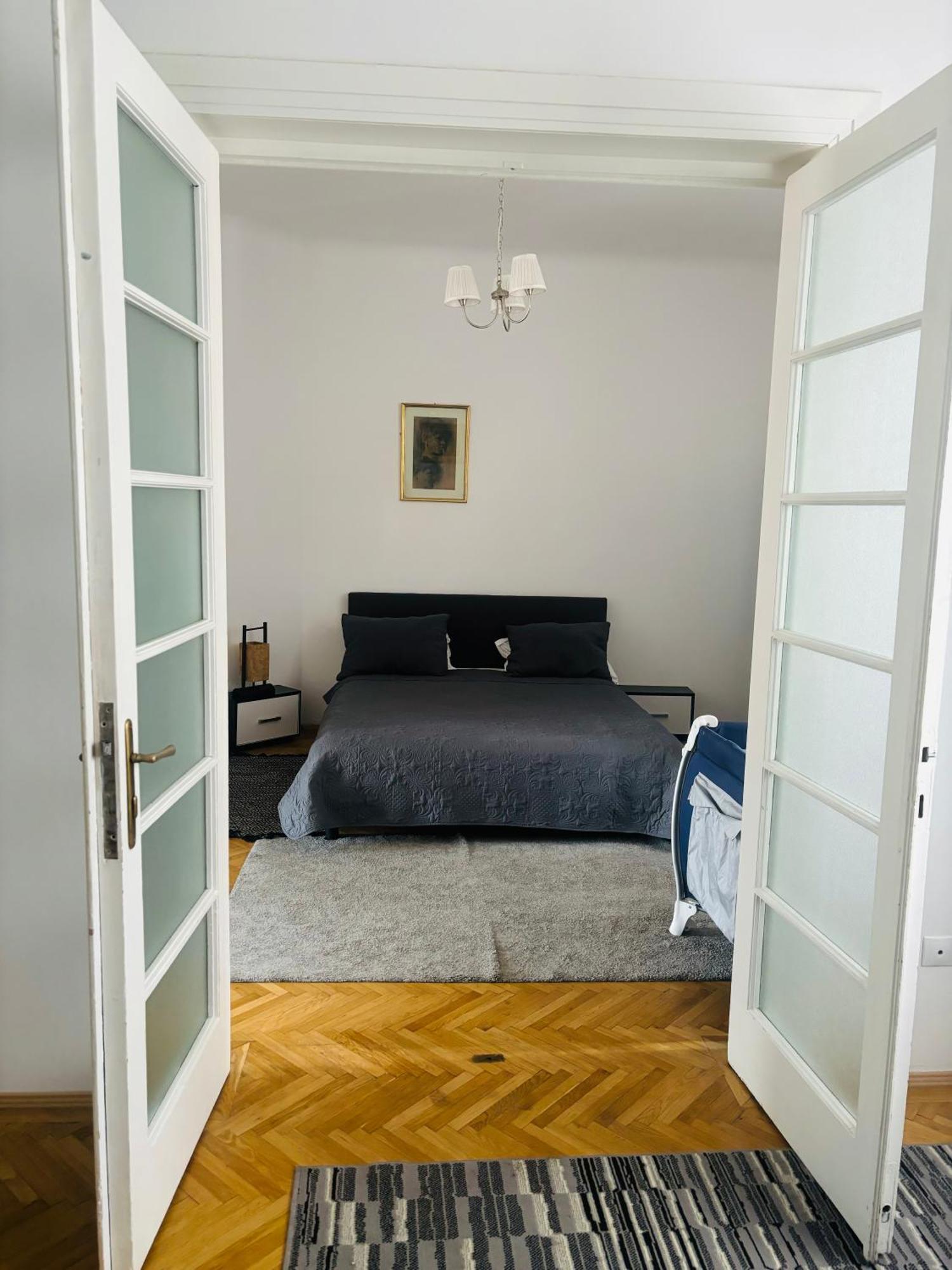 Cozy Apartment Near City Center Bucharest Luaran gambar