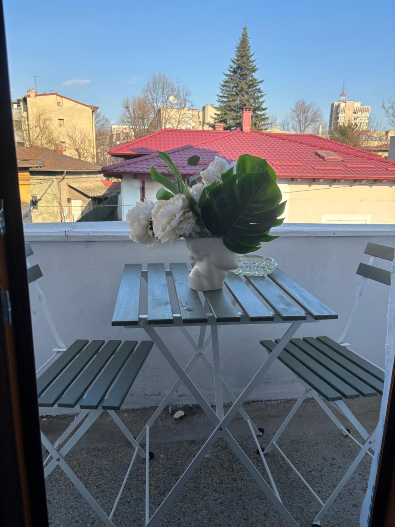 Cozy Apartment Near City Center Bucharest Luaran gambar