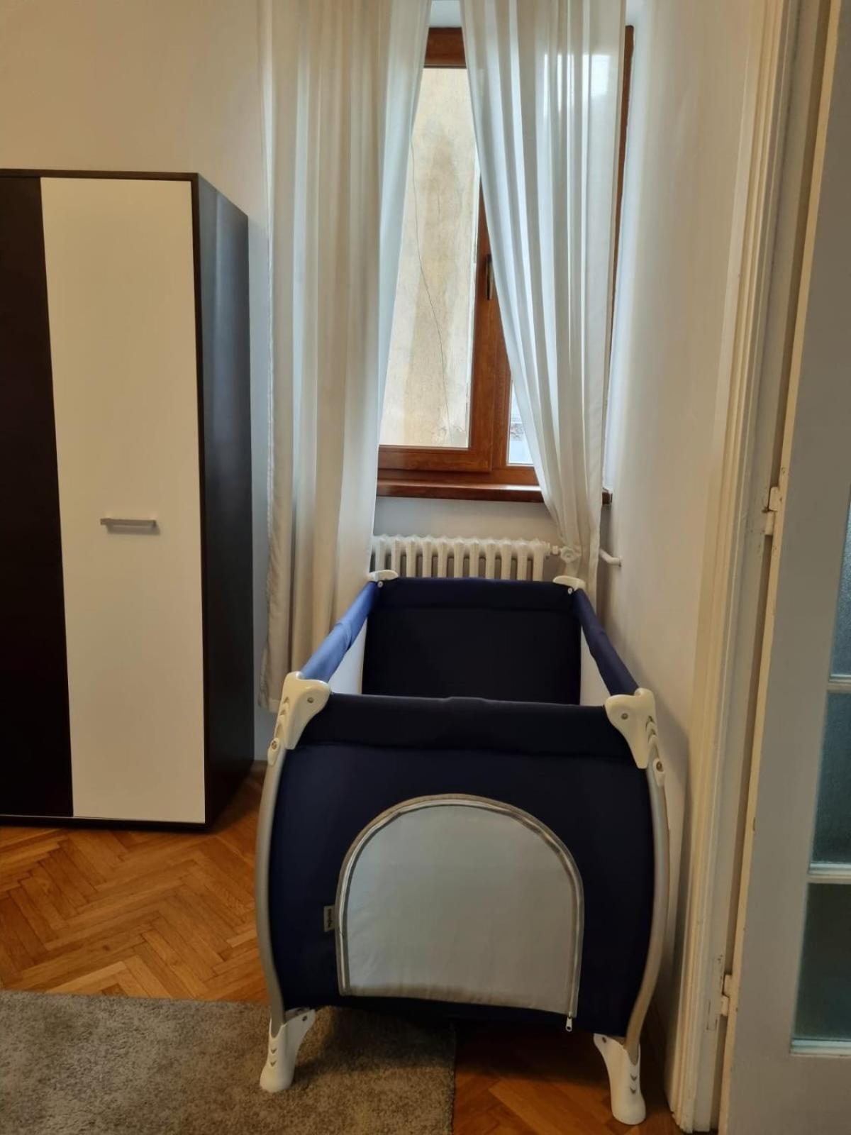 Cozy Apartment Near City Center Bucharest Luaran gambar