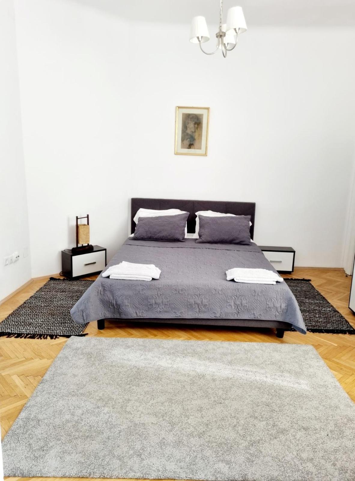 Cozy Apartment Near City Center Bucharest Luaran gambar