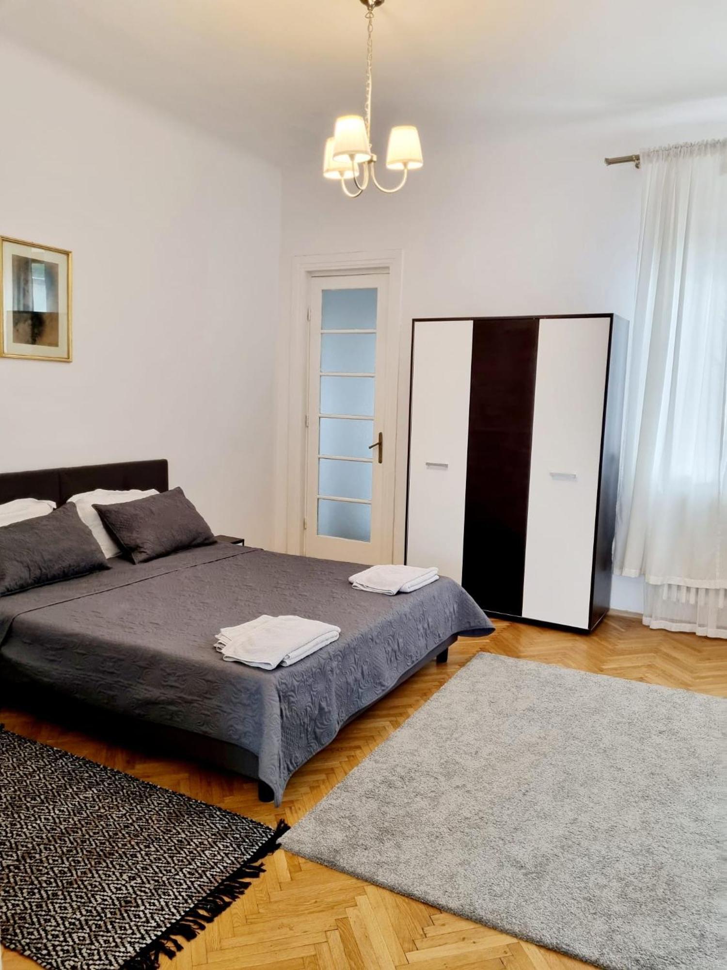 Cozy Apartment Near City Center Bucharest Luaran gambar